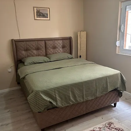 Max Apartment *